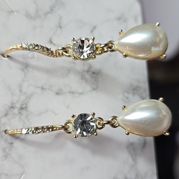 Gold Tone Silver Fuax Pearl Drop Earrings - Picture 5 of 17